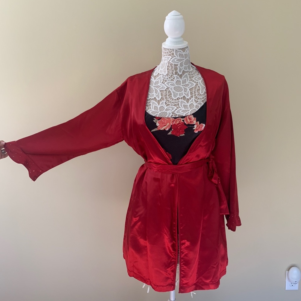 Robe & Lingerie Set